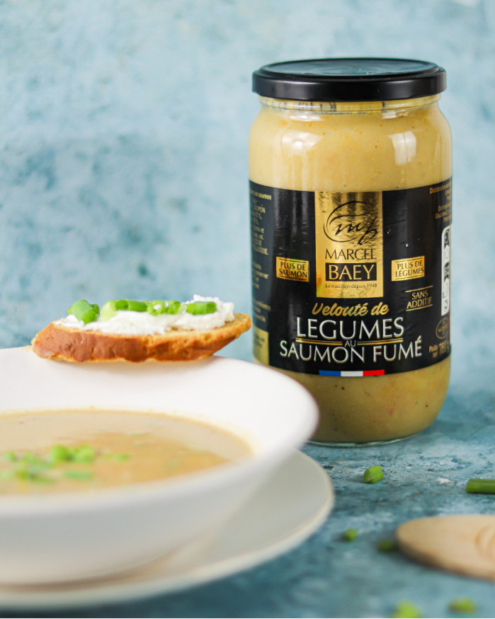 Velouté de légumes et saumon fumé 