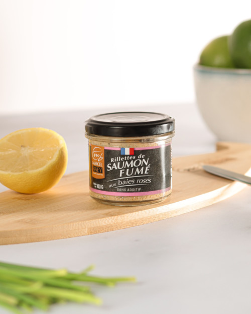 Rillettes de saumon fumé aux baies roses 